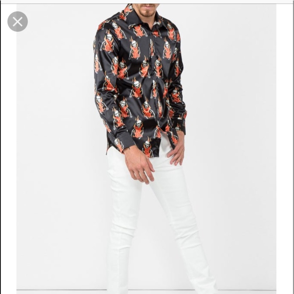 SSS World CORP Skull Shirt